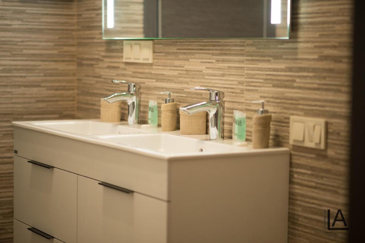 Apart Hotel Lake Apartments 3* קייב